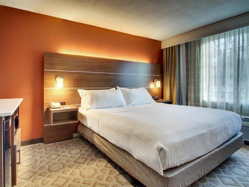 Holiday Inn Poughkeepsie By Ihg Εξωτερικό φωτογραφία