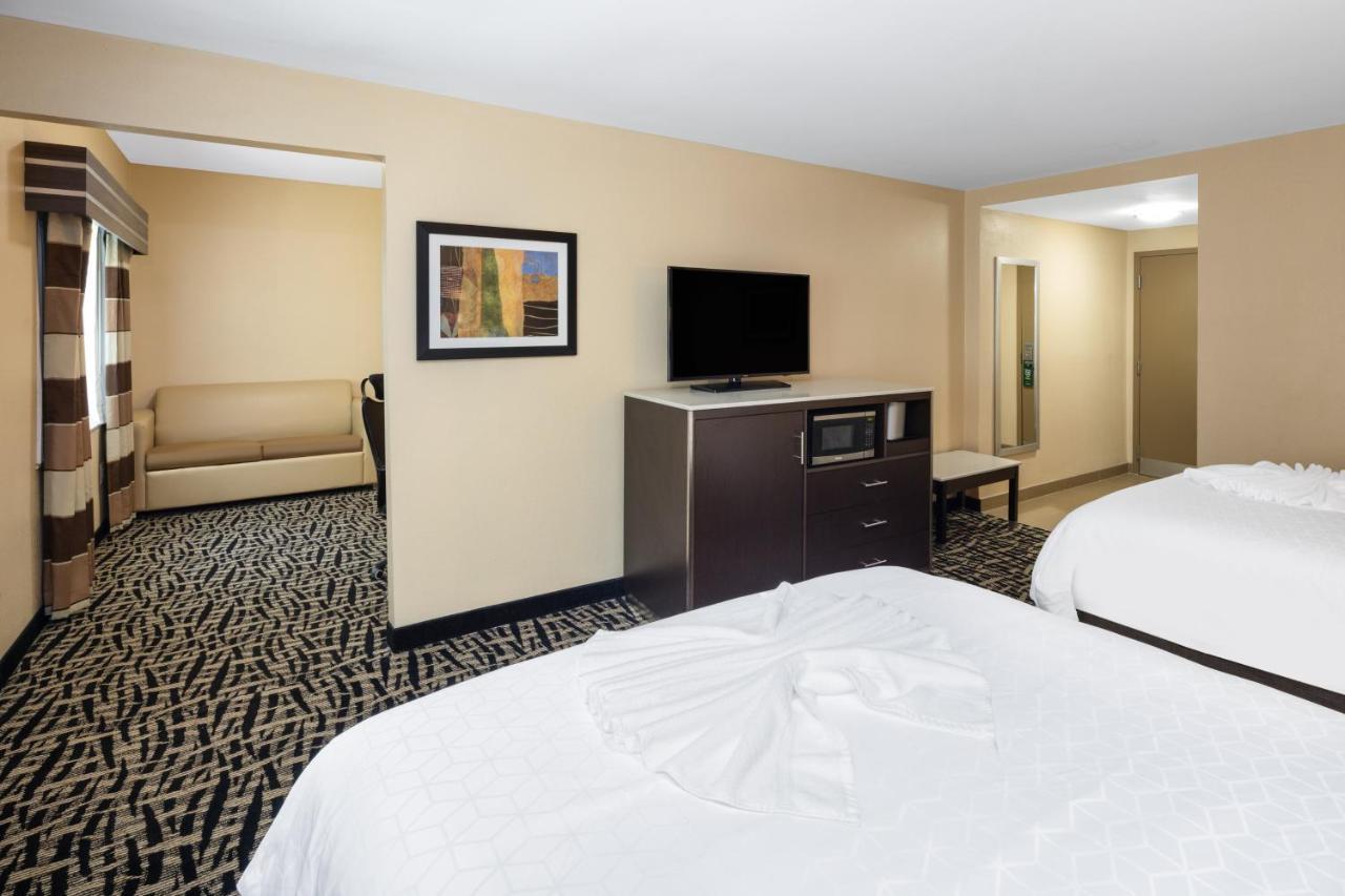 Holiday Inn Poughkeepsie By Ihg Εξωτερικό φωτογραφία