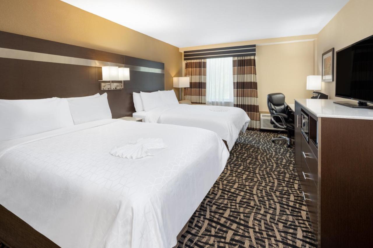 Holiday Inn Poughkeepsie By Ihg Εξωτερικό φωτογραφία