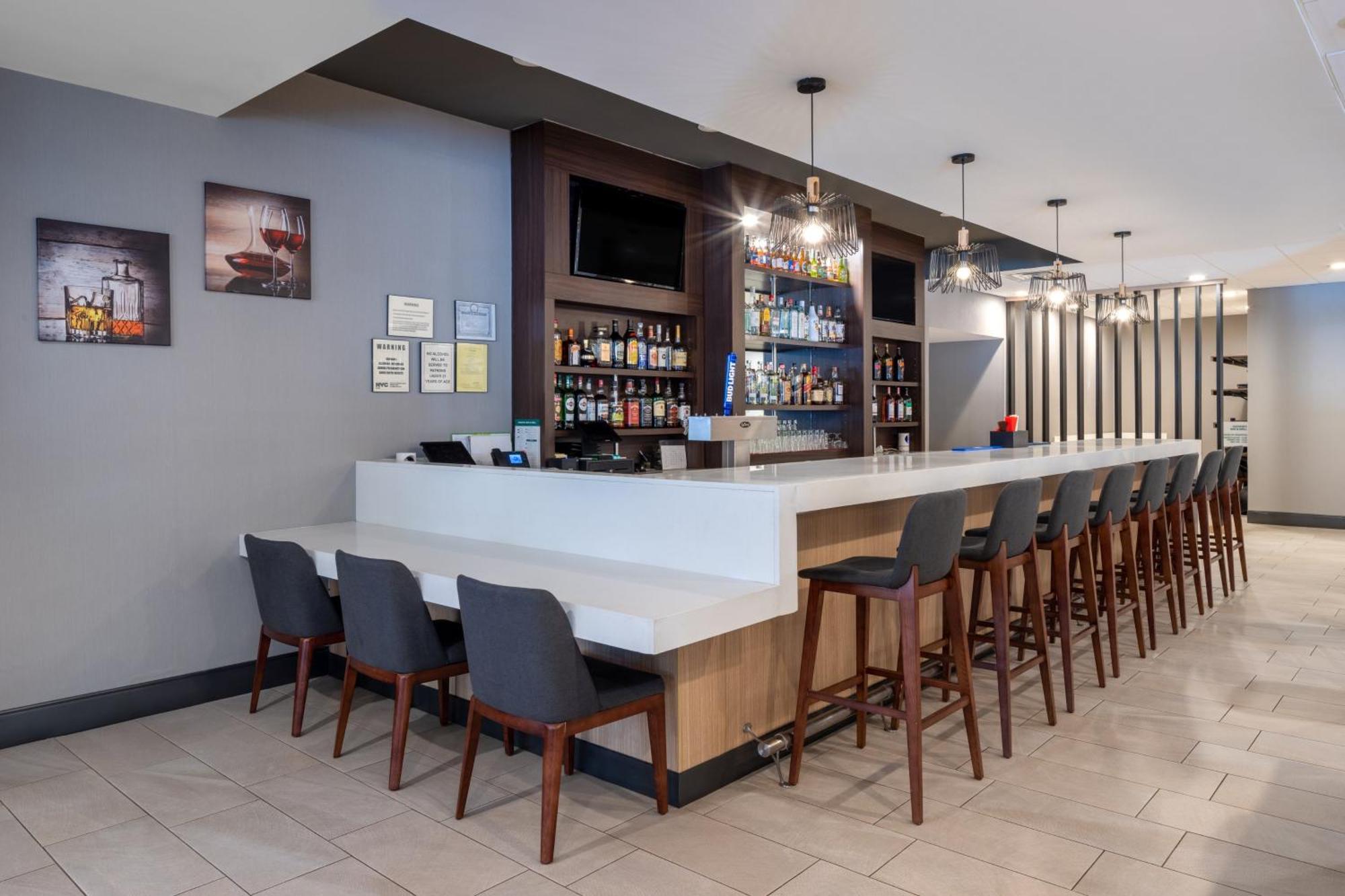 Holiday Inn Poughkeepsie By Ihg Εξωτερικό φωτογραφία